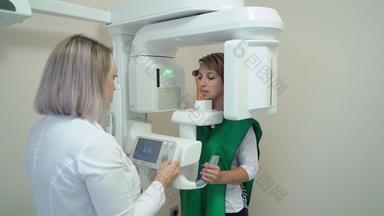 <strong>牙科</strong>x射线扫描仪病人